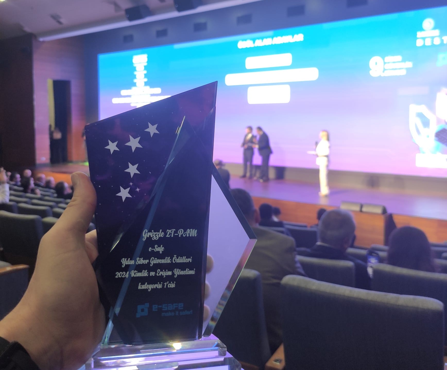 Grizzle ZT-PAM, the winner of the Identity and Access Management category at the E-safe Cybersecurity Awards of the Year